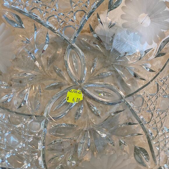 Vintage Cut Glass Crystal Bowl - Elegant Floral and Geometric Design - Picture 2 of 8
